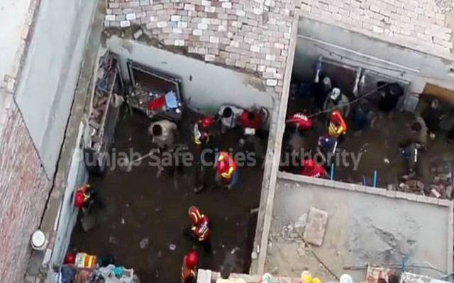 کاہنہ حادثہ: زخمی خاتون ٹیچر کی حالت بہتر، پولیس نے جنرل ہسپتال میں سکیورٹی سنبھال لی