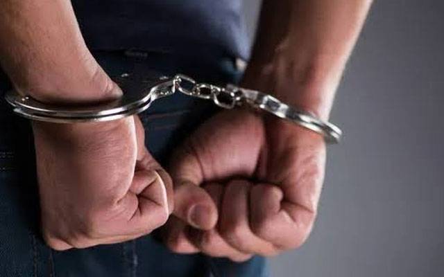 ساندہ پولیس کی بڑی کارروائی، ریکارڈ یافتہ منشیات فروش گرفتار