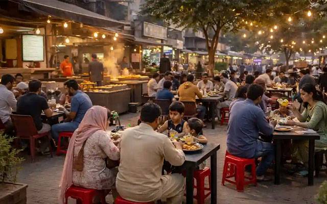 ریسٹورنٹس، کیفے اور فوڈ چینز میں کارڈ سے ادائیگی پر  8 فیصد سیلز ٹیکس نافذ
