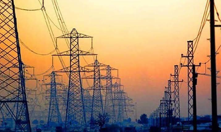 بجلی کے شعبے کے گردشی قرضے میں ریکارڈ 779 ارب روپے کی کمی