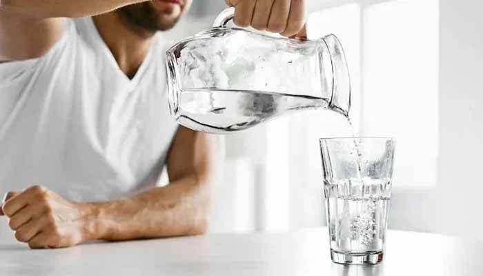 آپ کے جسم میں پانی کی کتنی کمی ہے؟ آسان ٹیسٹ سے جانیے