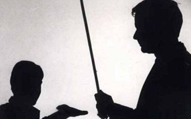 بلوچستان حکومت کا بڑا فیصلہ، اسکولوں میں طلبا کو جسمانی سزا دینے پر پابندی عائد