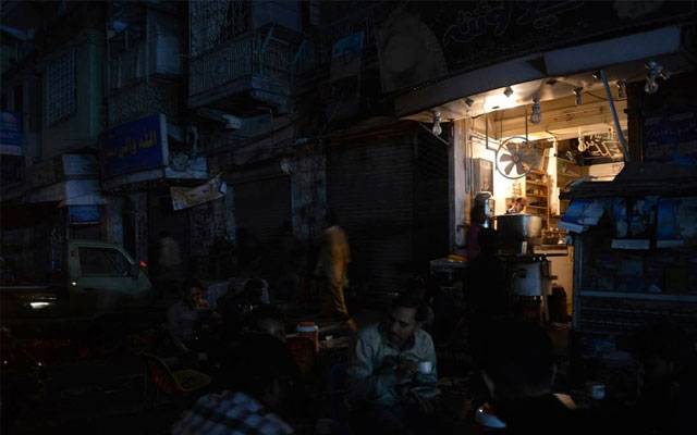 لیسکو میں ٹرانسفارمرز کا بحران، صارفین گھنٹوں بجلی سے محروم