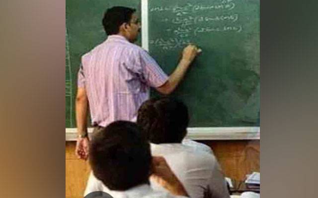 سرکاری کالجز میں عارضی اساتذہ کی تعداد بڑھانے کا فیصلہ