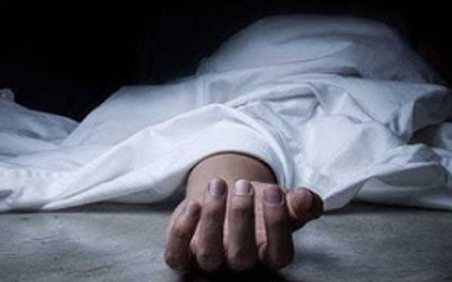 لیاقت آباد میں 3 بچوں کی ماں پراسرار طور پر جھلس کر جاں بحق