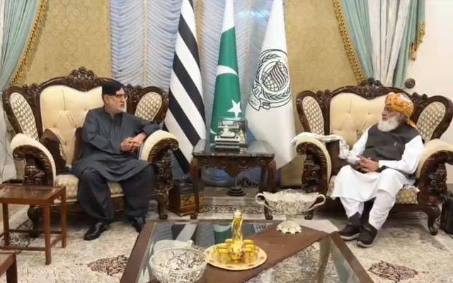 سردار اختر مینگل کی مولانا فضل الرحمان سے ملاقات ، ملکی سیاسی صورتحال پر بات چیت
