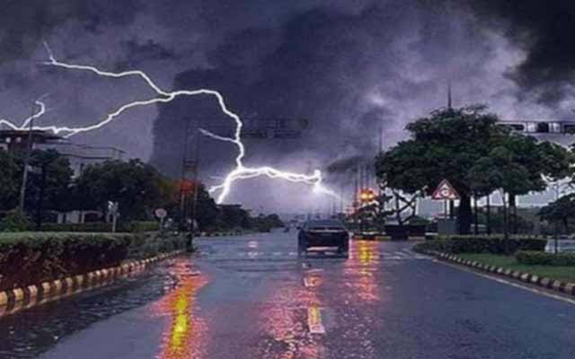 آندھی ، گرج چمک کے ساتھ بارش کا امکان 