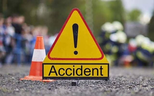 سُتھرا پنجاب کے ٹرک کی موٹر سائیکل کو ٹکر، ڈیڑھ سالہ بچی جاں بحق