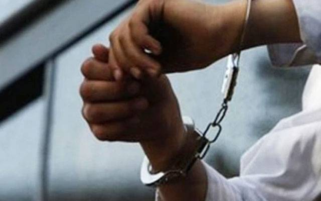 لاہور: آن لائن ٹیکسی ڈرائیورز سے موبائل چھیننے والا ریکارڈ یافتہ ملزم گرفتار 
