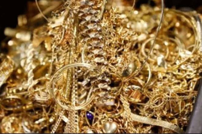 کراچی میں ڈکیتی کی واردات، ڈاکو گھر سےساڑھے 7 کروڑ مالیت کا سونا لیکر فرار