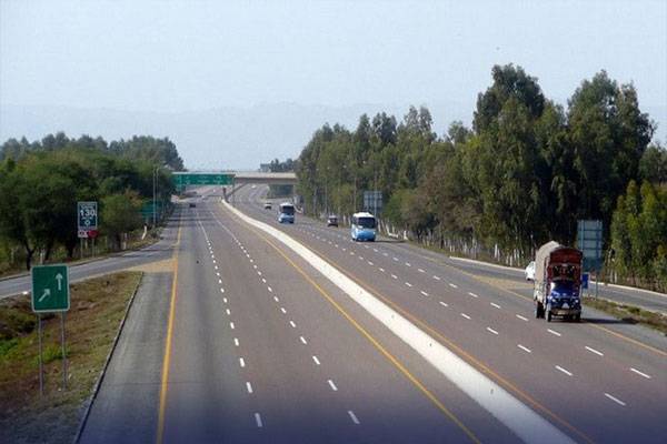 لاہور سیالکوٹ موٹروے پر افسوسناک حادثہ، 2 خواتین زندگی کی بازی ہار گئیں