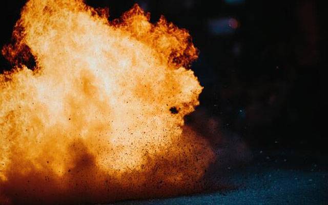 پشاور: آئی ای ڈی ناکارہ بنانے کے دوران دھماکہ، اہلکارشہید