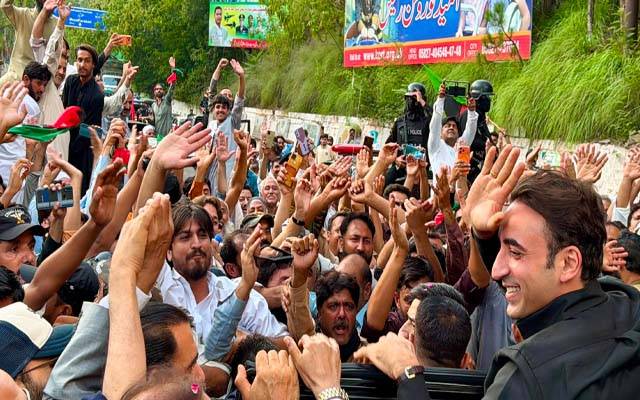بلاول بھٹو زرداری تین روزہ دورے پر مظفرآباد پہنچ گئے، انتخابی حکمت عملی پر مشاورت کرینگے