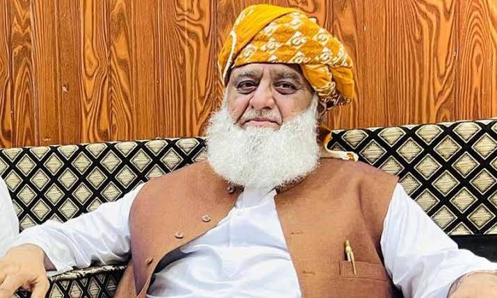 مولانا فضل الرحمان کیخلاف اندراج مقدمہ کی درخواست،عدالت نے 28جولائی کو طلب کرلیا