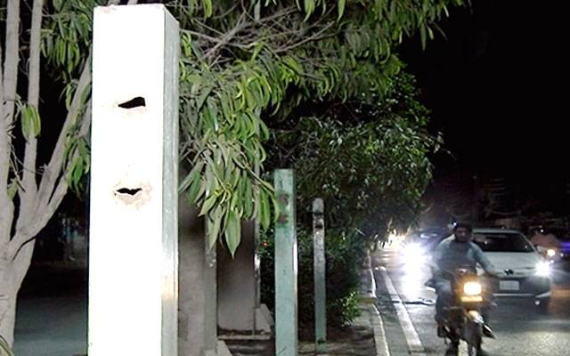 لٹن روڈ پر حفاظتی جنگلے نہ ہونے سے حادثات کا خدشہ بڑھ گیا