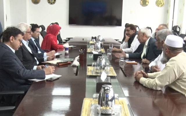 یومیہ قیمتوں کے نظام کا خیرمقدم؛ پیٹرولیم ڈیلرز نے حکومتی پالیسی کی حمایت کا اعلان کردیا 