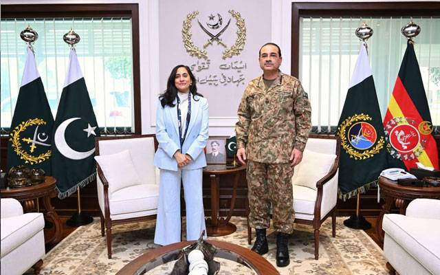 کینیڈا کی وزیر خارجہ انیتا آنند کی فیلڈ مارشل سید عاصم منیر سے ملاقات