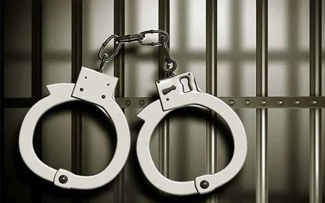 نارواسلوک،مس کنڈکٹ پر2ٹریفک اسسٹنٹس کیخلاف مقدمہ درج،حوالات میں بند