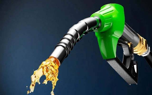 حکومت کا مسلسل تین دنوں میں پیٹرولیم مصنوعات مہنگی کرنے کا نیا ریکارڈ 