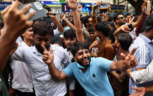  حکومت سے کامیاب مذاکرات ؛ کاکروچ جنتا پارٹی کا احتجاج ختم کرنے کا اعلان 