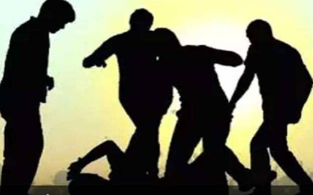 ستوکتلہ: گاڑی تیز چلانے سے منع کرنے پر نوجوان پر مبینہ تشدد، مقدمہ درج نہ ہوسکا