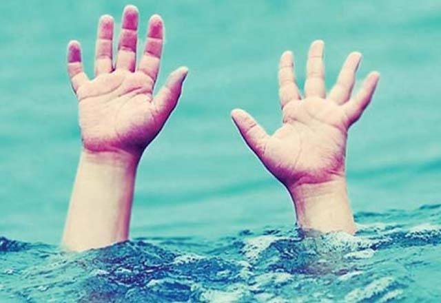 سندھ میں ڈوبنے کے دو افسوسناک واقعات، 7 کمسن بچے جاں بحق، وزیراعلی کا گہرے دکھ و رنج کا اظہار