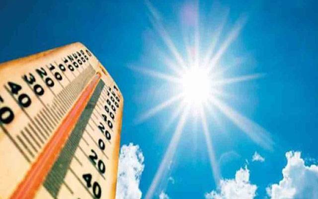  لاہور میں گرمی،شدید حبس ، محکمہ موسمیات کی بارش کی پیشگوئی