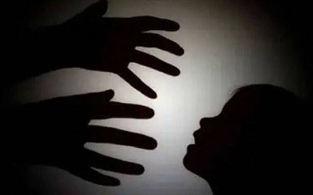 باگڑیاں: معصوم بچی کے ساتھ نازیبا حرکات کی کلوز سرکٹ ویڈیو سامنے آگئی،مقدمہ درج