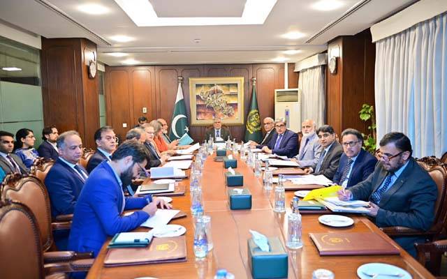 اسحاق ڈار کی تعلیمی تعاون کا دائرہ مزید وسیع کرنے اور نئے مواقع تلاش کرنے کی ہدایت