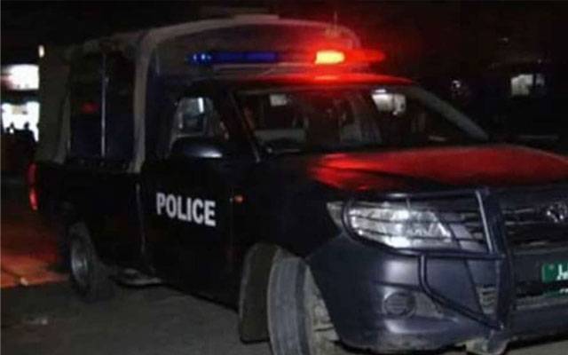 2 ڈاکوؤں کی گرفتاری کیلئے چھاپہ، پولیس مقابلے کے دوران ایک زخمی حالت میں گرفتار