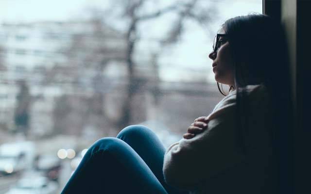 اداس یا خراب موڈ سے نجات کیسے حاصل کریں؟ چند آسان عادات آپ کا دن بدل سکتی ہیں