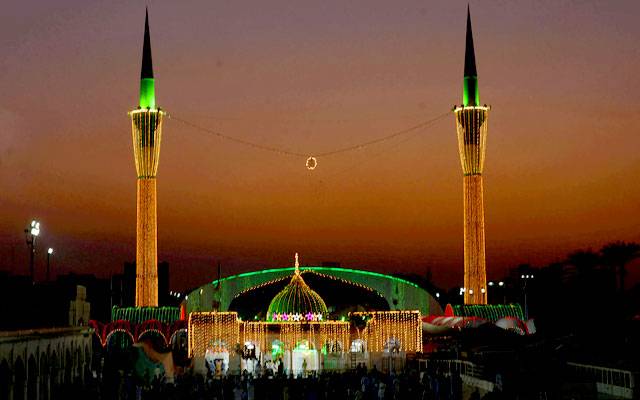 داتا دربار کے 983ویں عرس کا کل سے آغاز، 5 ہزار اہلکار سیکیورٹی پر مامور، لاکھوں زائرین کی آمد متوقع