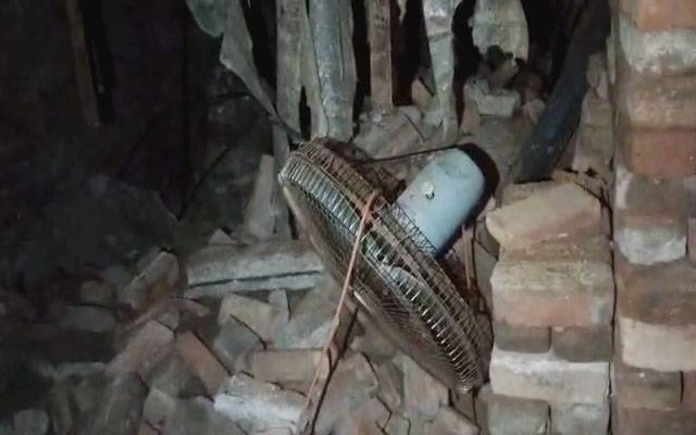 فیصل آباد میں بارش کے باعث گھر کی چھت گر گئی، 6 افراد زخمی