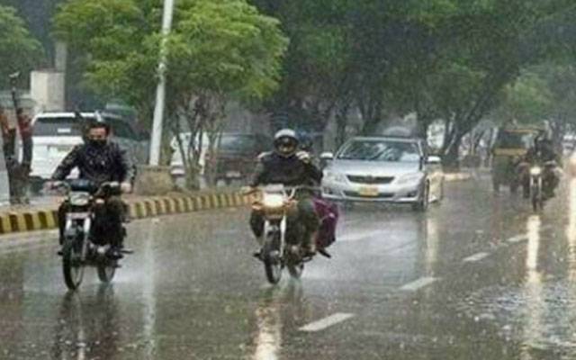 لاہور میں گرمی اور حبس کی شدت برقرار، آج بارش کا امکان