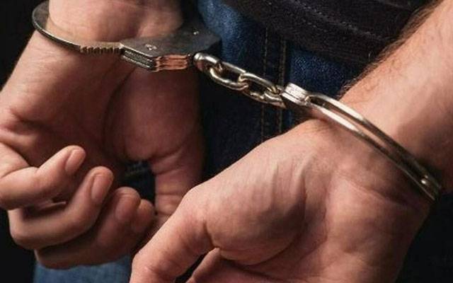 راوی روڈ: دکان سے 3 لاکھ روپے چرانے والا سابق ملازم گرفتار، نقدی برآمد