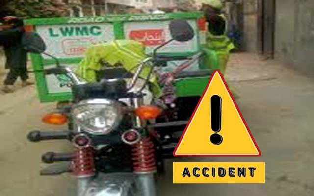 ایل ڈبلیو ایم سی کا رکشہ ڈرائیور حادثے میں جاں بحق