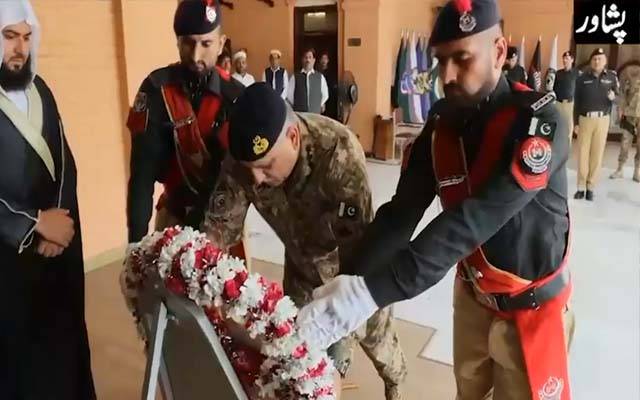 یوم شہداِ پولیس : کور کمانڈر پشاور کا آئی جی آفس کا دورہ ، یادگار ِ شہدا پولیس پر حاضری 