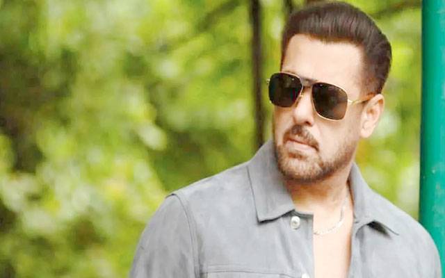سلمان خان کے گھر کے باہر ڈیوٹی پر مامور پولیس اہلکار چل بسا
