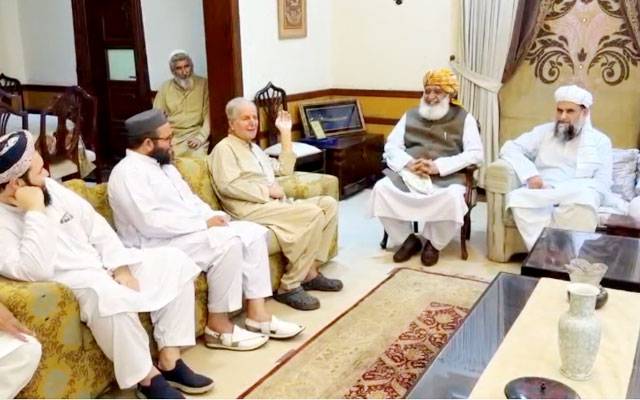 مولانا فضل الرحمان کی جاوید ہاشمی سے ملاقات، سیاسی صورتحال پر تبادلہ خیال