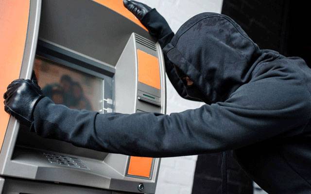 کراچی: نجی بینک کے اے ٹی ایم سے بڑی چوری کی واردات 