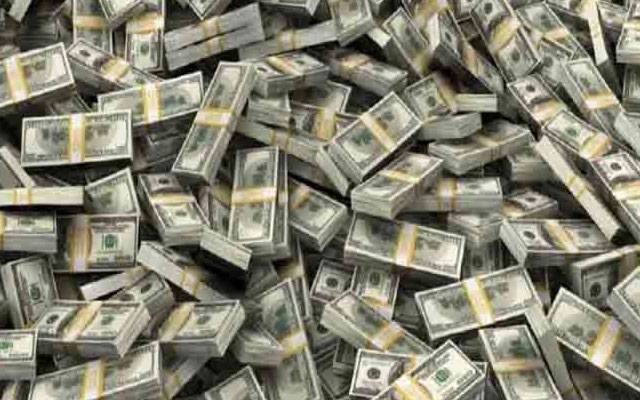 انٹربینک کے بعد اوپن مارکیٹ میں بھی ڈالر سستا 