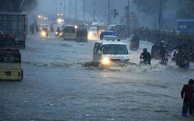 ممکنہ بارشیں اور سیلاب، پنجاب کے متعلقہ محکمے ہائی الرٹ
