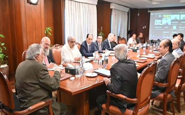 وزیر خارجہ اسحاق ڈار کی زیر صدارت اجلاس: 10 لاکھ ٹن گندم درآمد کرنے کا فیصلہ برقرار