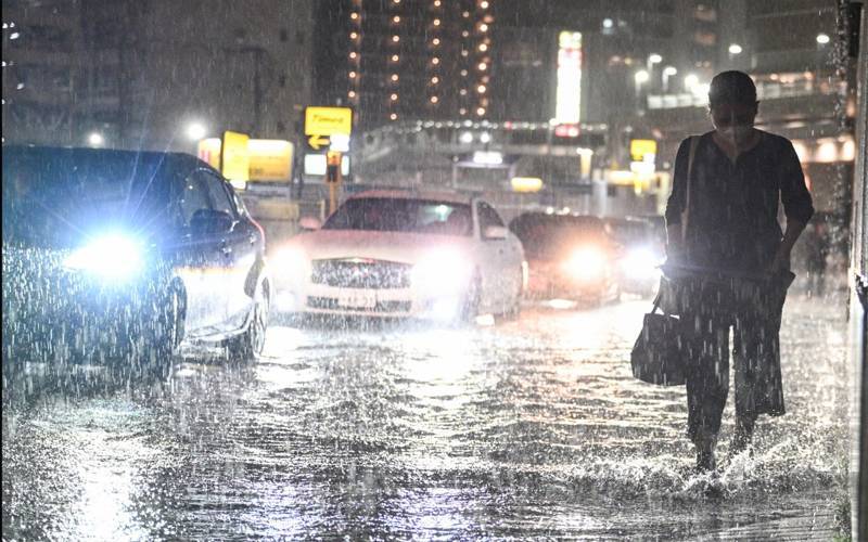 جاپان: 24 گھنٹوں میں 367 ملی میٹر بارش، 4 افراد ہلاک 