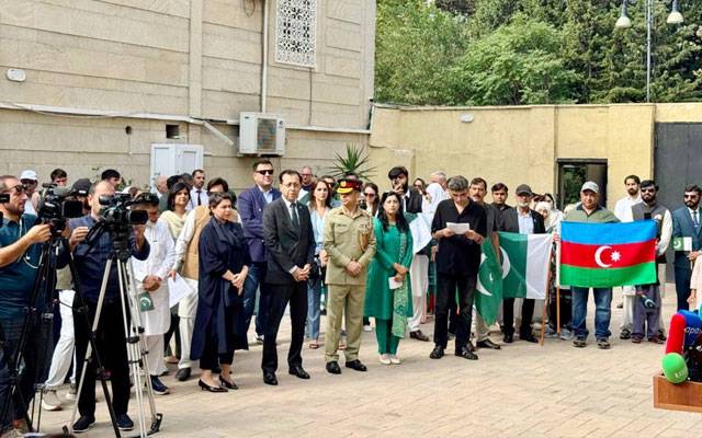باکو میں پاکستانی سفارتخانے میں یومِ آزادی کی پروقار تقریب، آذربائیجانی شہریوں نے اردو میں خطاب کیا