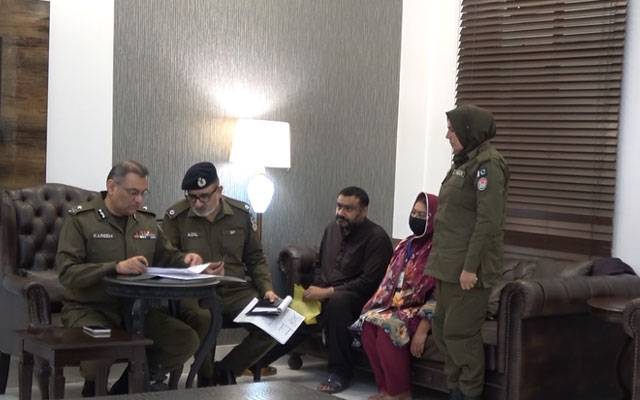 آئی جی پنجاب کی پولیس ملازمین اور اہلخانہ سے ملاقات، مسائل کے فوری حل کے احکامات