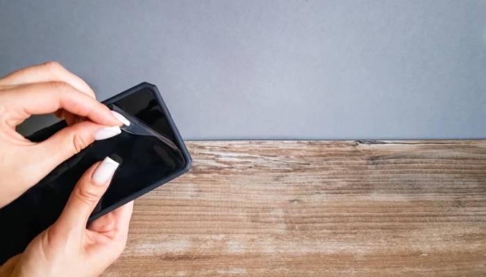 اسمارٹ فون اسکرین کو اسکرین پروٹیکٹر کے بغیر کیسے تحفظ فراہم کریں؟