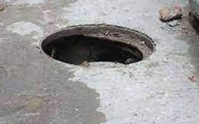 ہنجروال: 8 سالہ بچے کے    کھلےگٹر میں گرنے کا واقعہ،وجہ کیا بنی؟