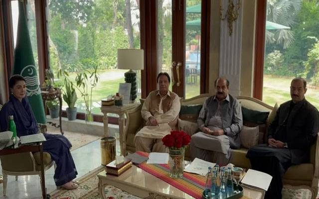 وزیراعلیٰ مریم نواز سے اوکاڑہ کے ارکان اسمبلی کی ملاقات، ترقیاتی منصوبوں اور عوامی مسائل پر بات چیت