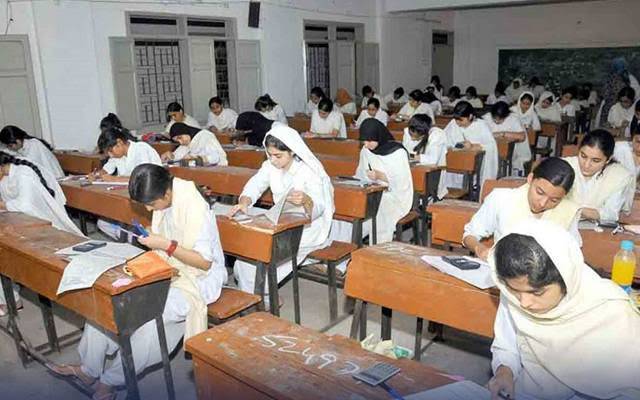 سرکاری کالجوں میں اے ڈی پروگرام کے سال میں دو بار امتحانات لینے کا معاملہ لٹک گیا